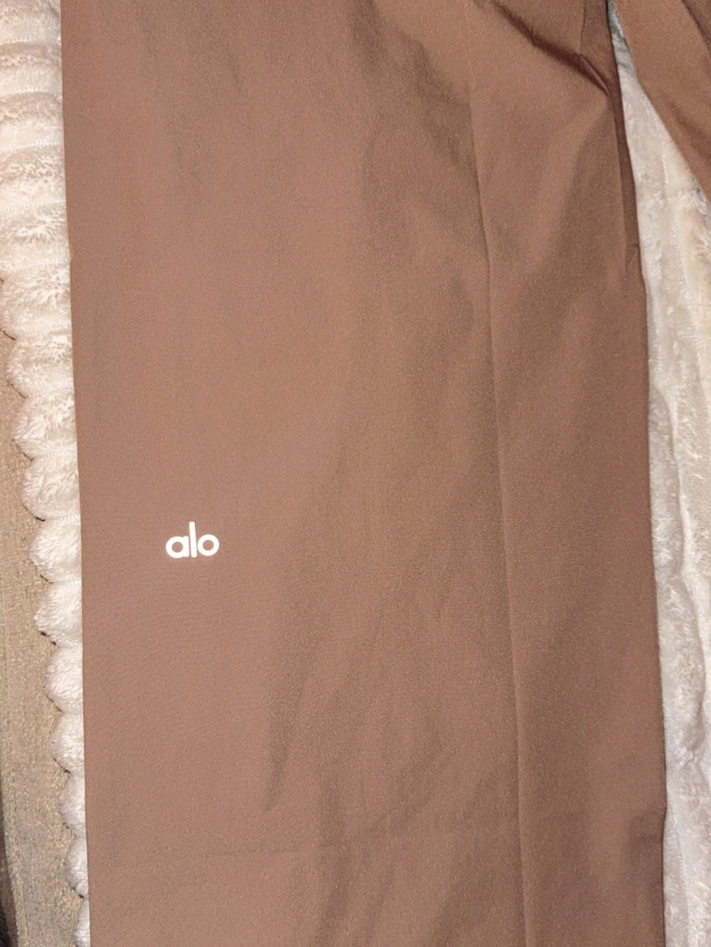 ALO Yoga Mauve Brown Elastic-Waist Lounge Pants - Picture 7 of 9